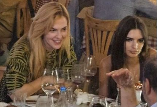 Ρένα Μόρφη: Οι διακοπές με την Ντούα Λίπα και την Έμιλι Ραταϊκόφσκι – Η απρόσμενη αποκάλυψη για τη γνωριμία τους