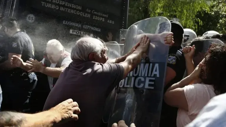 Τα σημαντικότερα γεγονότα που έγιναν σαν σήμερα 3 Οκτωβρίου