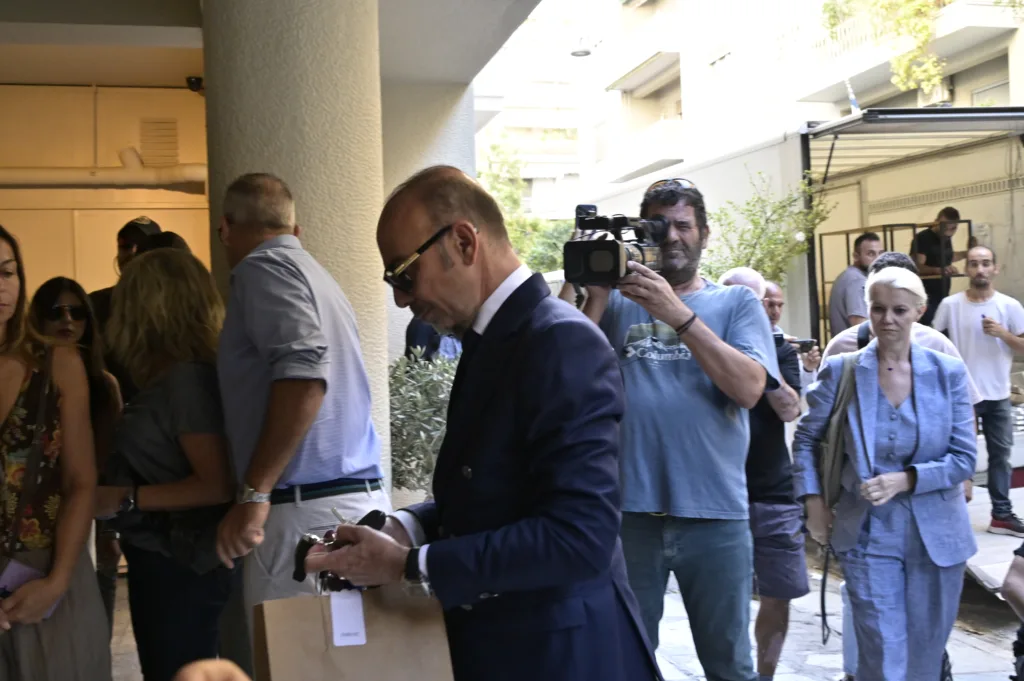 Υπόθεση Μαζωνάκη: Δεσμεύεται το σύνολο της περιουσίας των δύο γιατρών