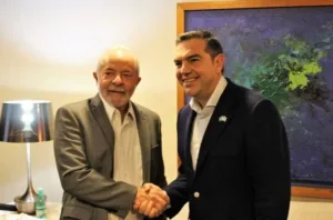 Γιατί πανηγυρίζει ο Τσίπρας για τη νίκη του Λούλα στη Βραζιλία;