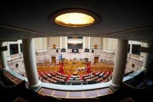Κανένα θέμα για αύξηση επιδόματος των βουλευτών – Το χρονικό και το παρασκήνιο μίας κουβέντας που έλ
