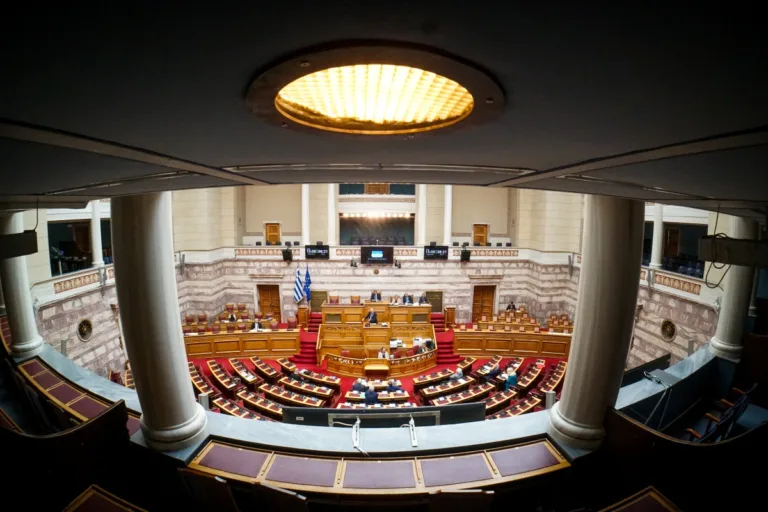 Κανένα θέμα για αύξηση επιδόματος των βουλευτών – Το χρονικό και το παρασκήνιο μίας κουβέντας που έλ
